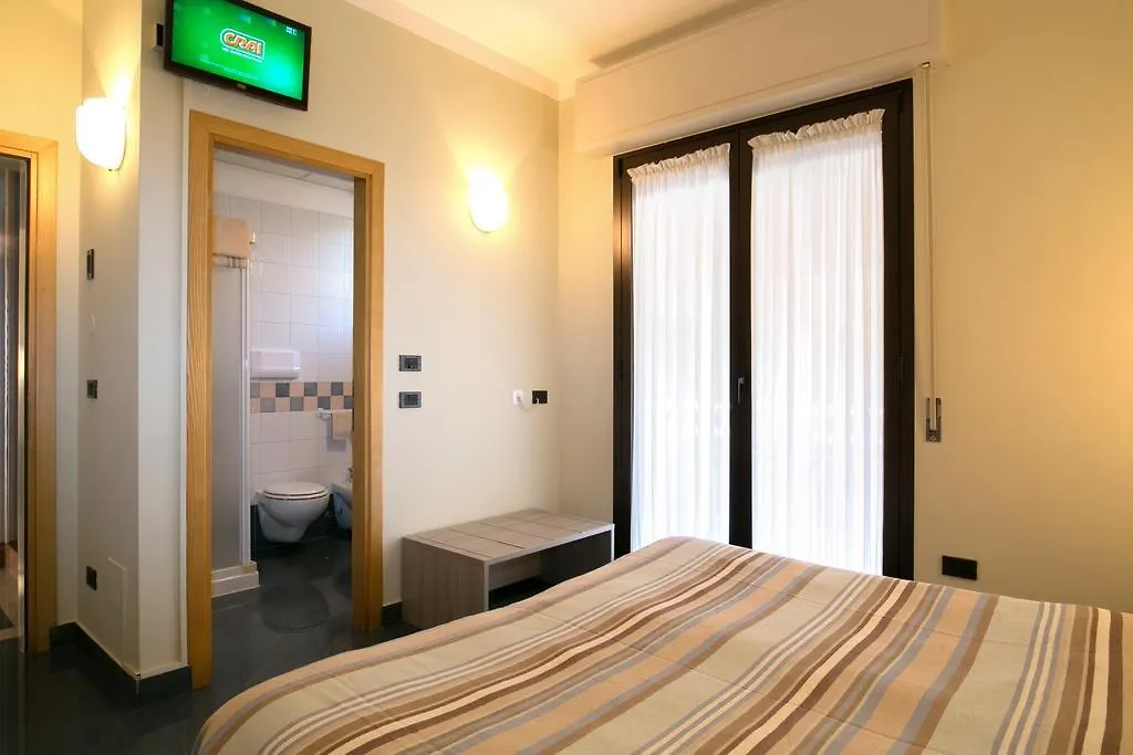 Hotel Olimpia Sirmione 2*,